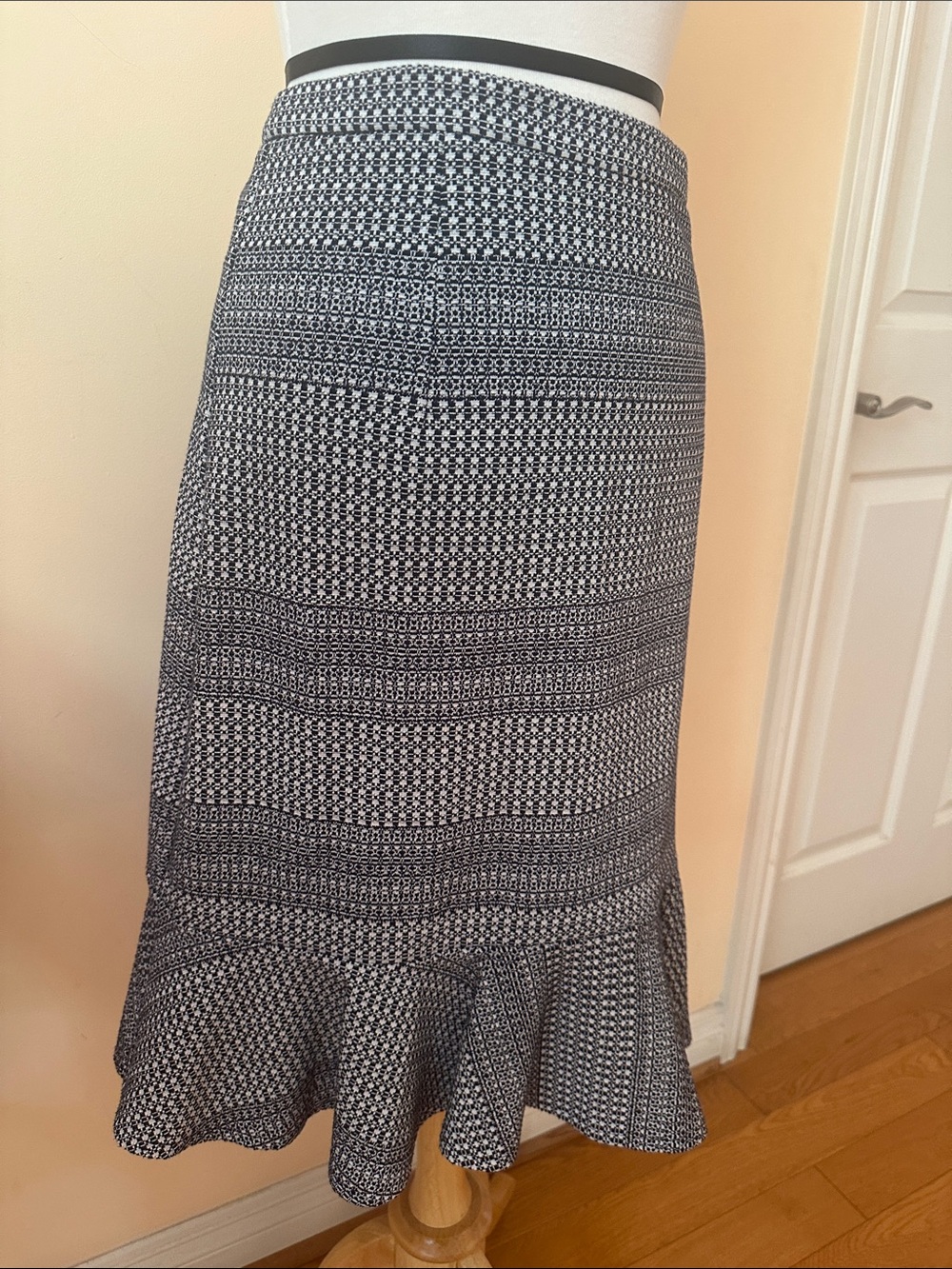 Banana Republic Black and White Textured Ruffle-Hem Midi Skirt